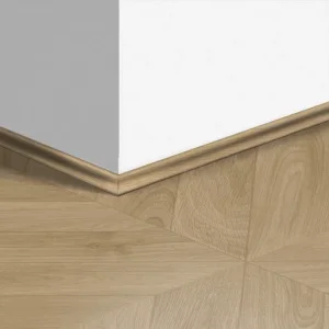 Плинтус ламинированный Quick-Step Скоция 17х17х2400 мм арт.4160